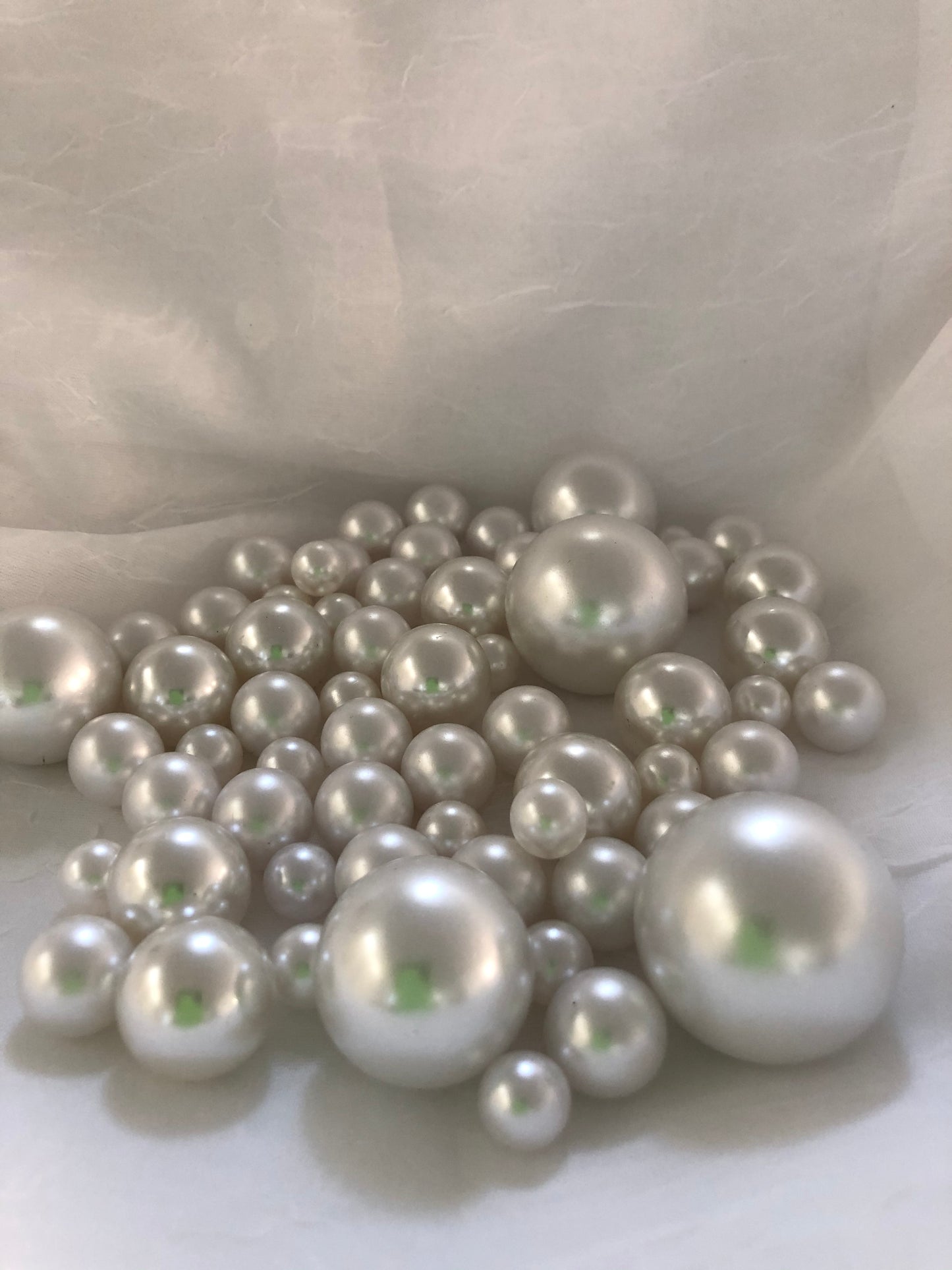 White Vase Filler Pearls, Vintage Table Scatter, Floating Pearl Decor