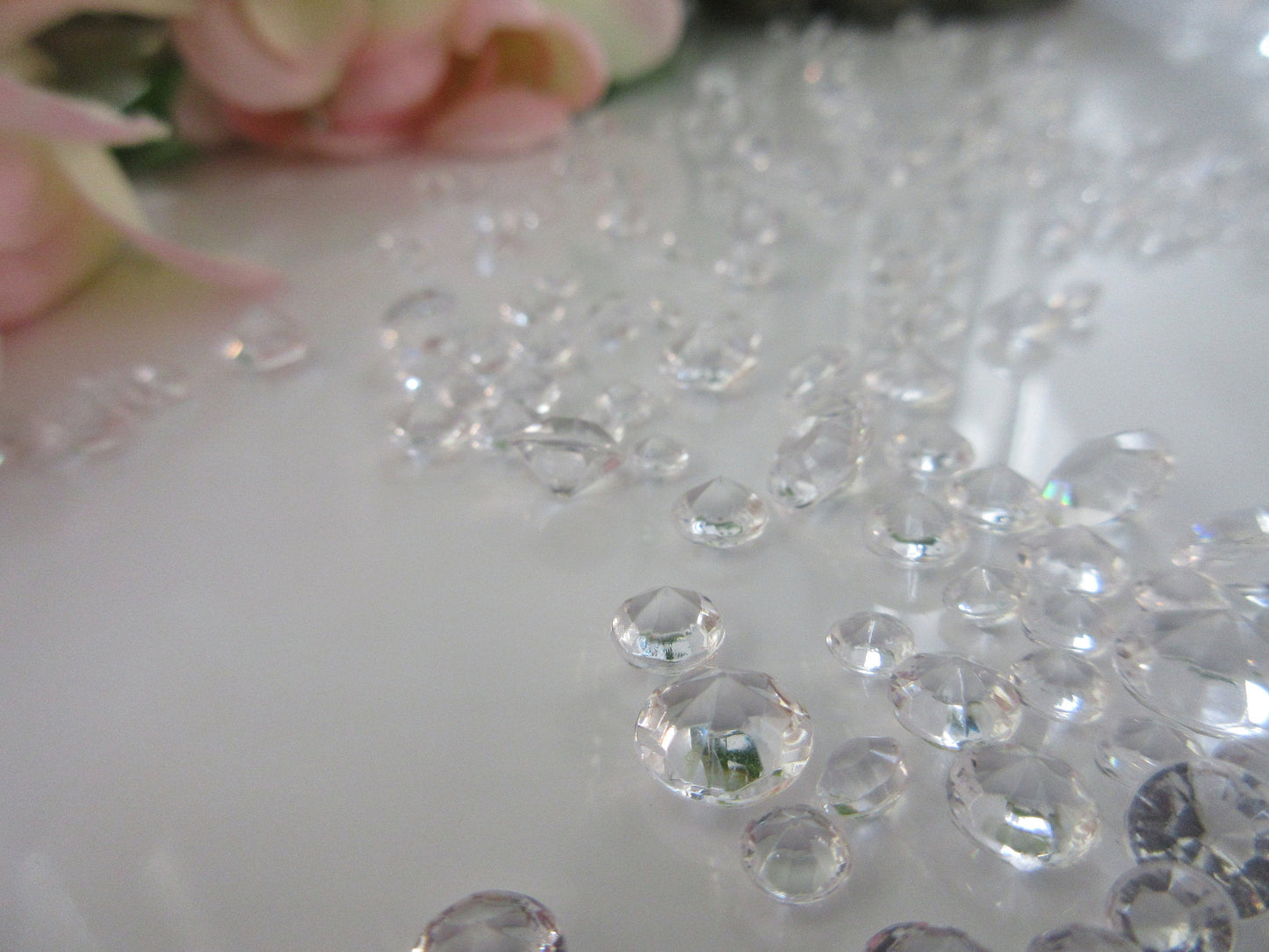 Clear Acrylic Diamond Gems, Raindrop beads Vase Fillers Table Scatters 3000/Pk Mixed Size (4.5mm, 6mm, 8mm)