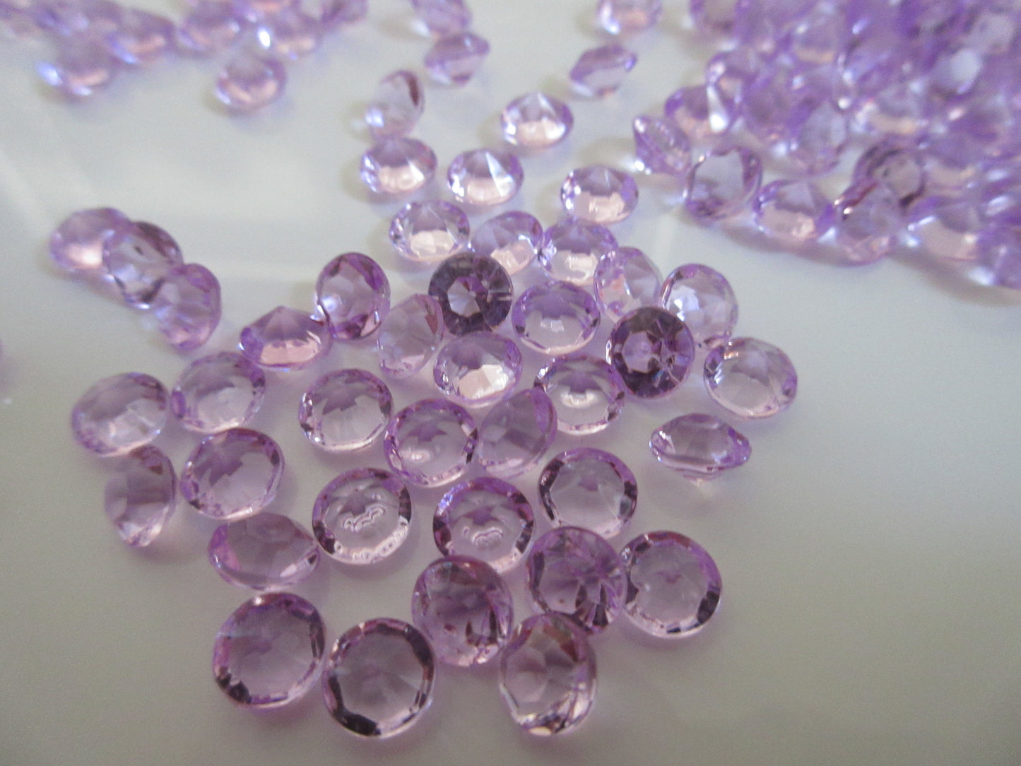 6mm Acrylic Diamond Table Scatters/Confetti 1000/pk, Perfect For Vase Fillers, Table Decors, Scatter around Centerpieces.