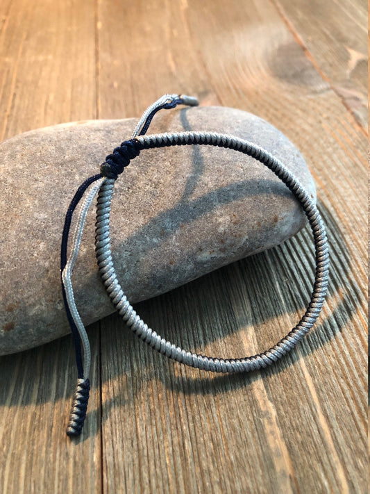 Lucky Knot Bracelet, Tibetan Buddhist Lucky Knots Bracelet Navy Blue/Silver For Wisdom, Confidence, Perseverance