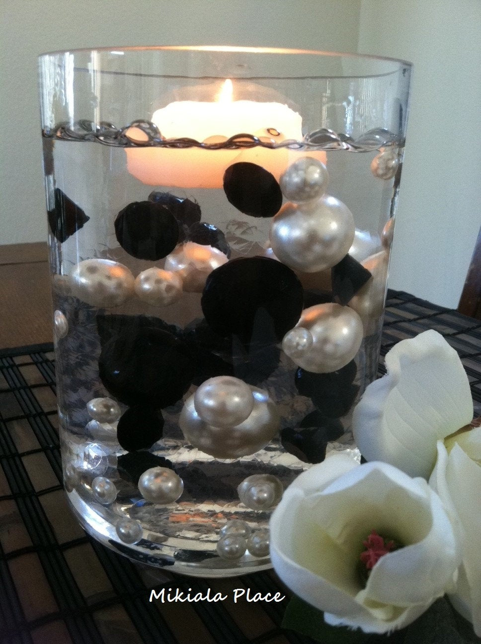 DIY 50pc Floating Jumbo Diamond & Jumbo Pearl Vase Fillers Assorted Size Black Diamond, White Pearl Mixes