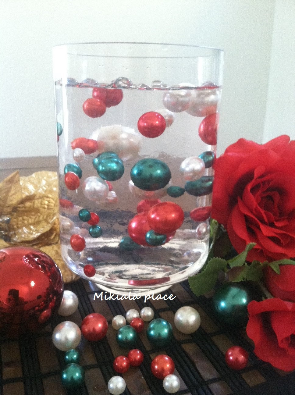 Christmas Holiday Floating Pearls - Christmas Wedding Table Pearls